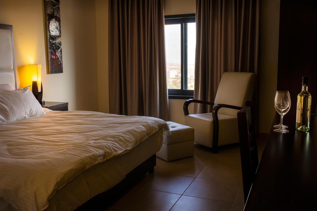 רמאללה Taybeh Golden Hotel מראה חיצוני תמונה