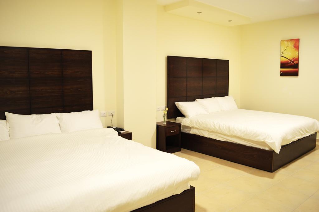 רמאללה Taybeh Golden Hotel מראה חיצוני תמונה