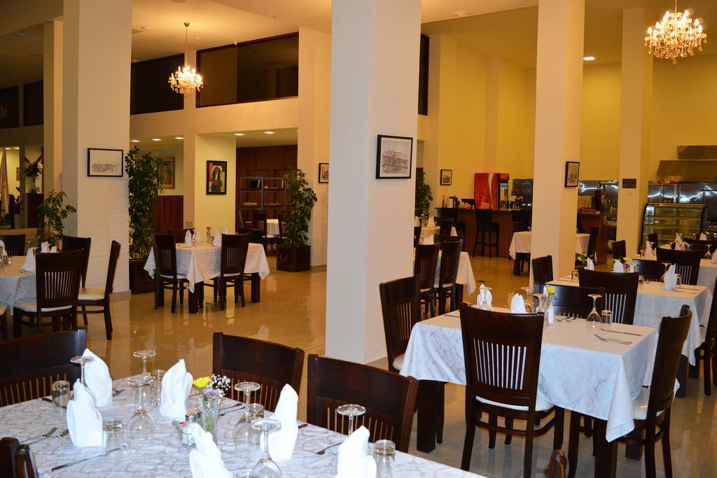 רמאללה Taybeh Golden Hotel מראה חיצוני תמונה