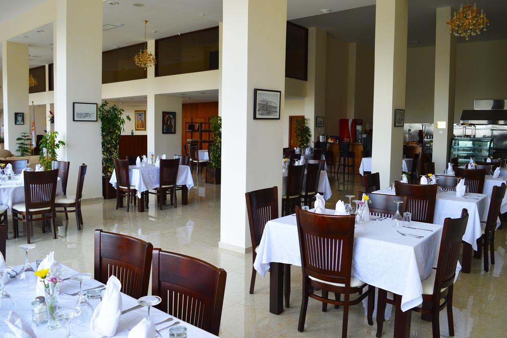 רמאללה Taybeh Golden Hotel מראה חיצוני תמונה