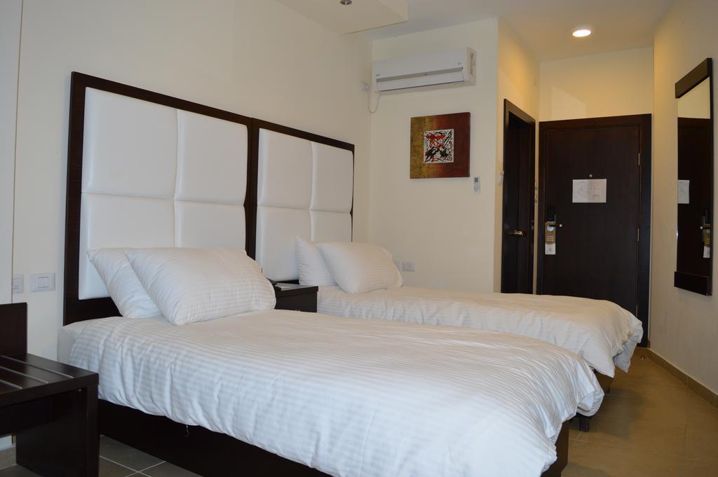 רמאללה Taybeh Golden Hotel מראה חיצוני תמונה